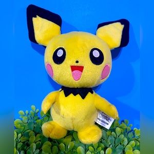 POKÉMON TOMY PIKACHU NINTENDO 2016 PLUSH EMBROIDERED FACE ATTACHED TAGS 10”